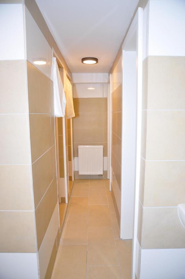 Weisenau Plaza Hostel Μάιντς Εξωτερικό φωτογραφία