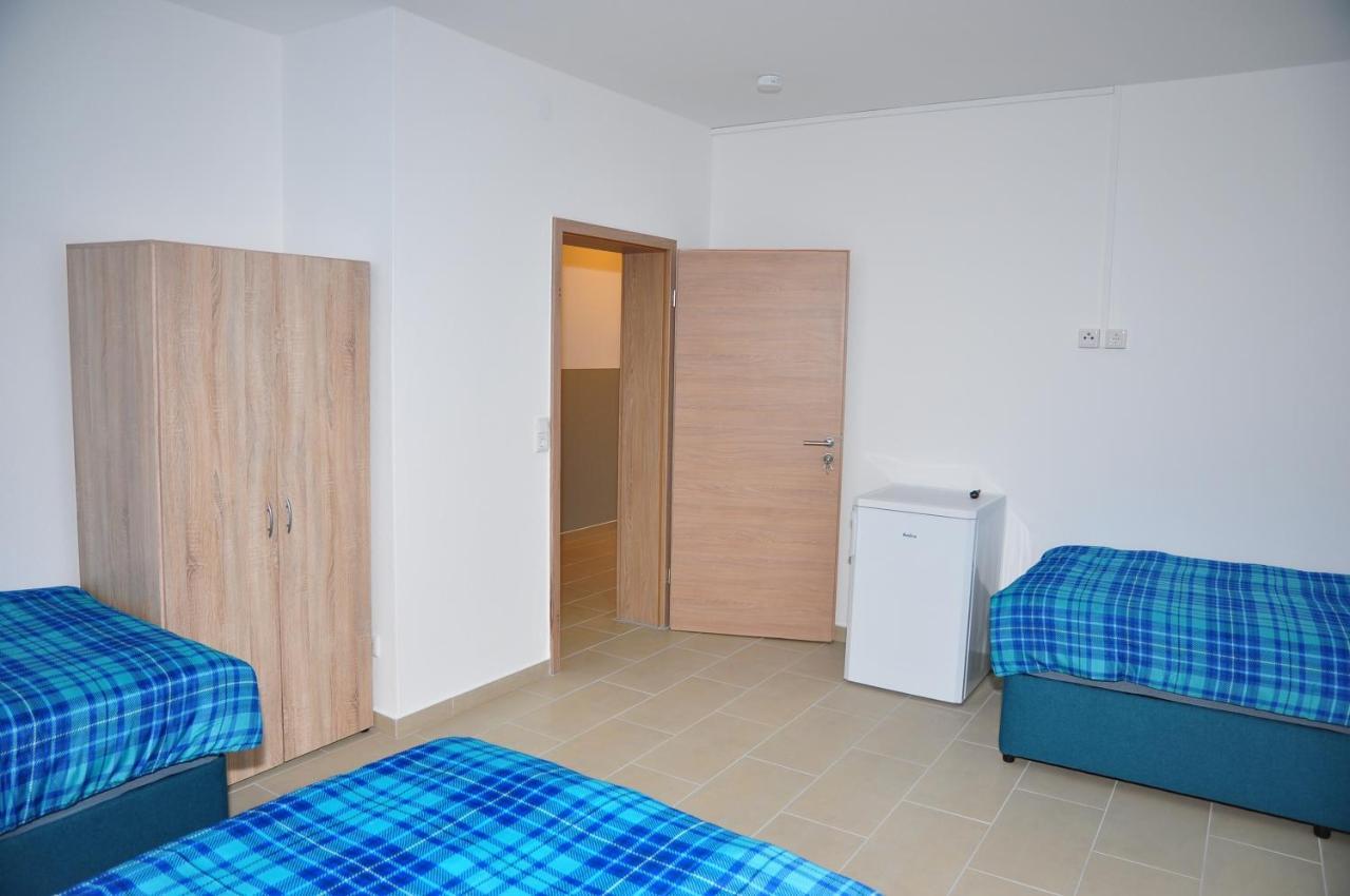 Weisenau Plaza Hostel Μάιντς Εξωτερικό φωτογραφία