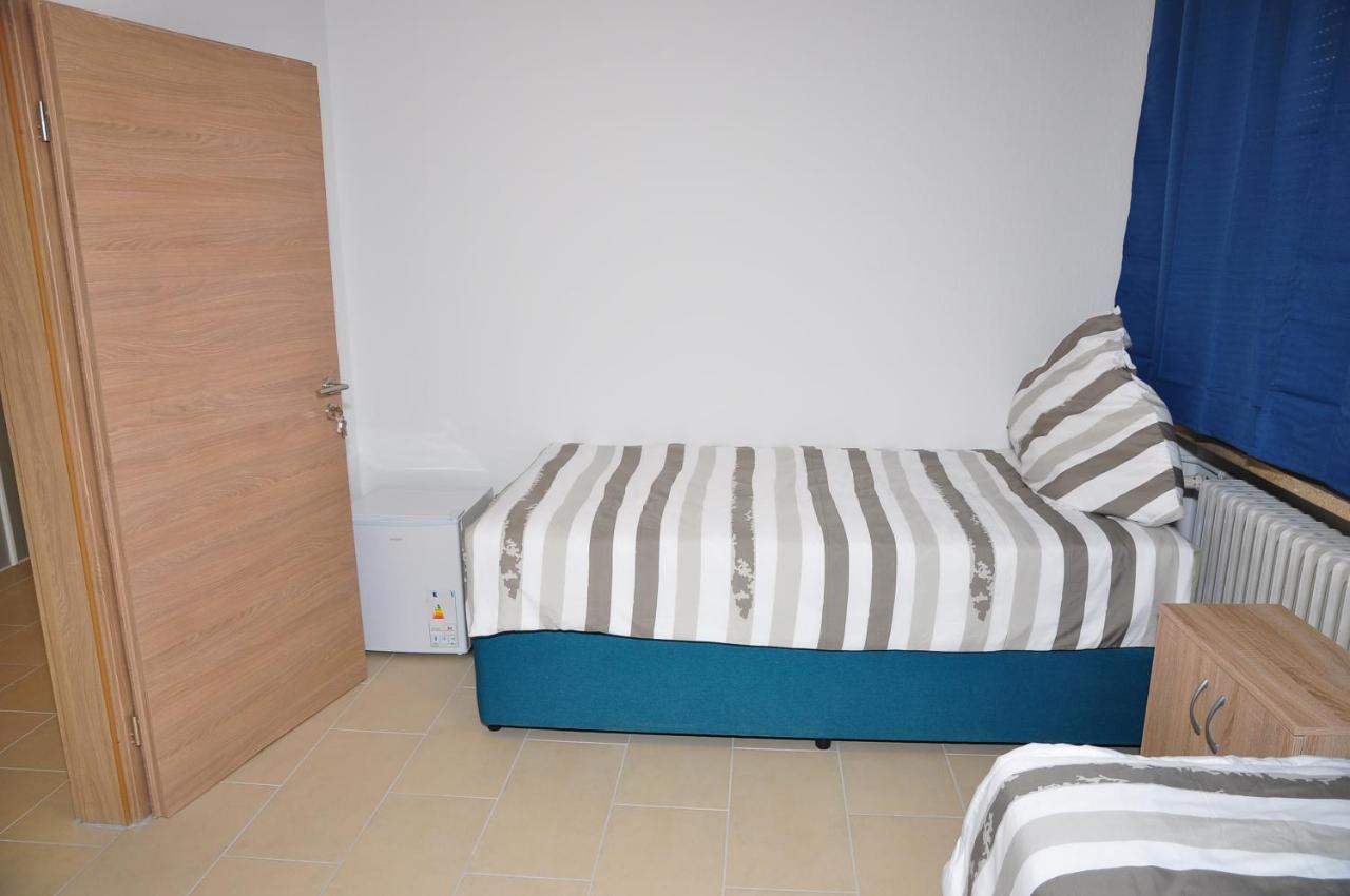 Weisenau Plaza Hostel Μάιντς Εξωτερικό φωτογραφία