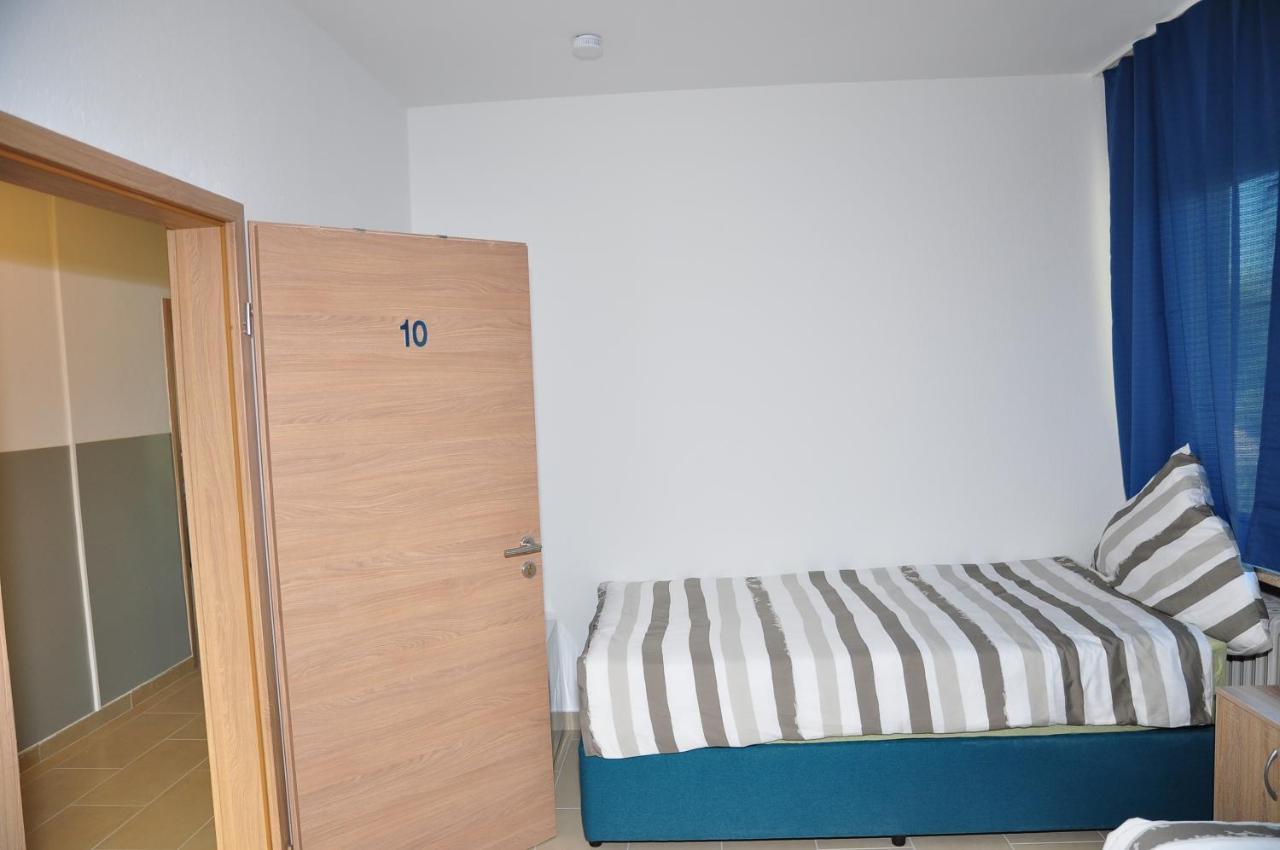 Weisenau Plaza Hostel Μάιντς Εξωτερικό φωτογραφία