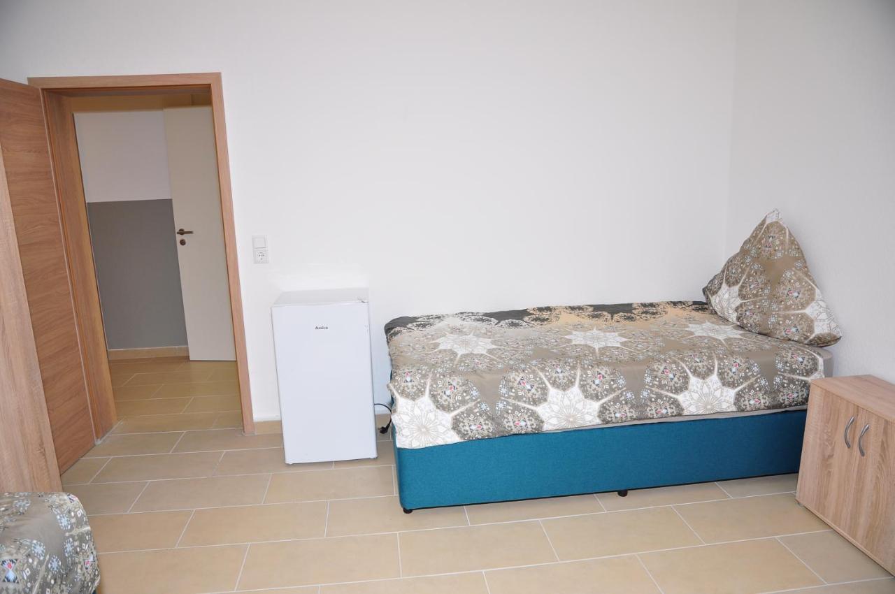 Weisenau Plaza Hostel Μάιντς Εξωτερικό φωτογραφία