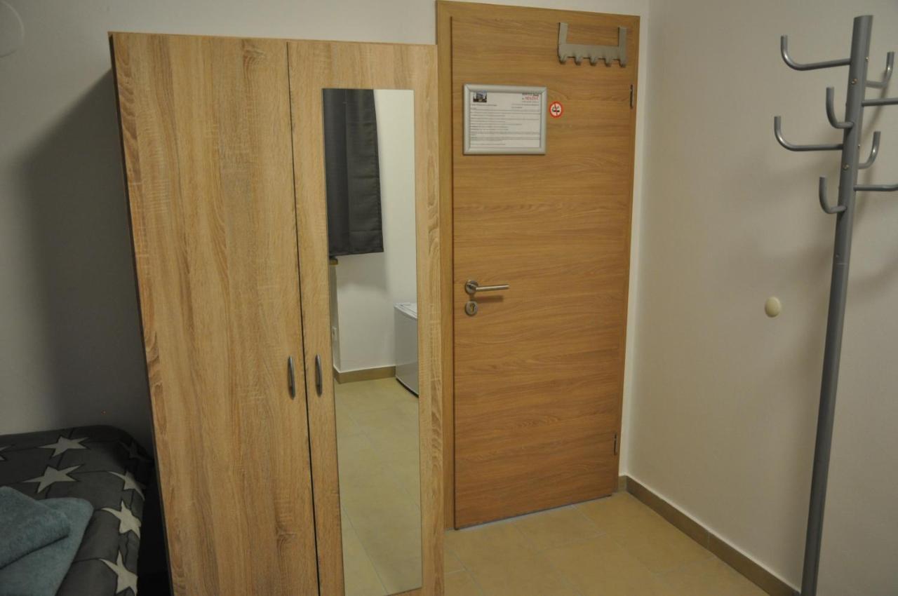 Weisenau Plaza Hostel Μάιντς Εξωτερικό φωτογραφία
